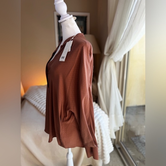Vince Terracotta Women's Blouse - Picture 4 of 6